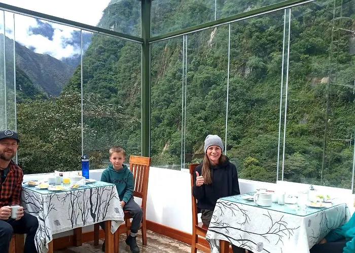 Qoya Palace - * Machu Picchu